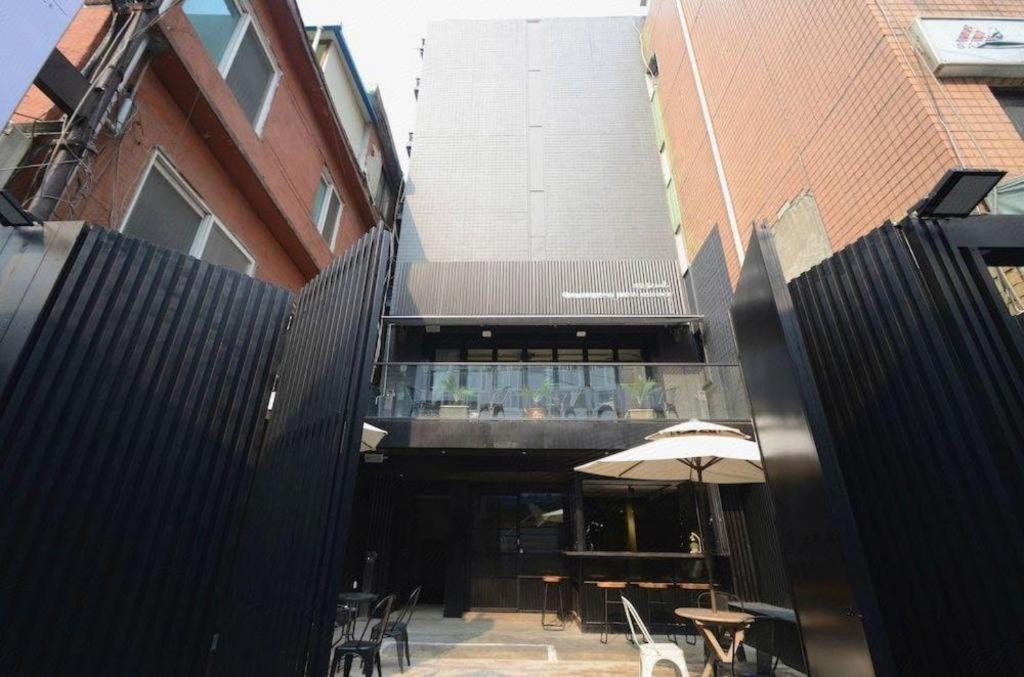 Mmmio II Design Residence Myeongdong Seoul Exterior photo